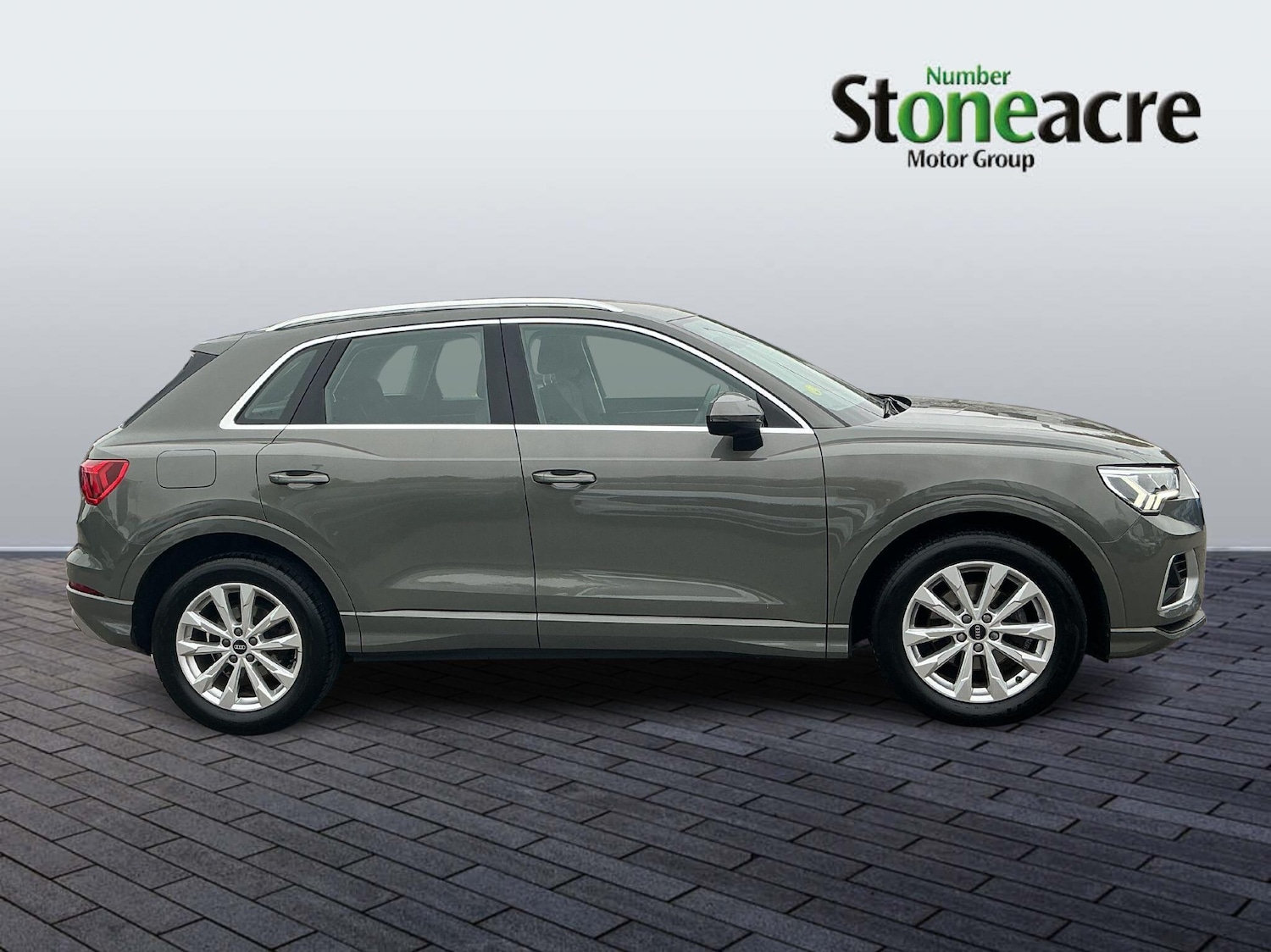 Used Audi Q3 2021 for sale - 76200762: Photo 2