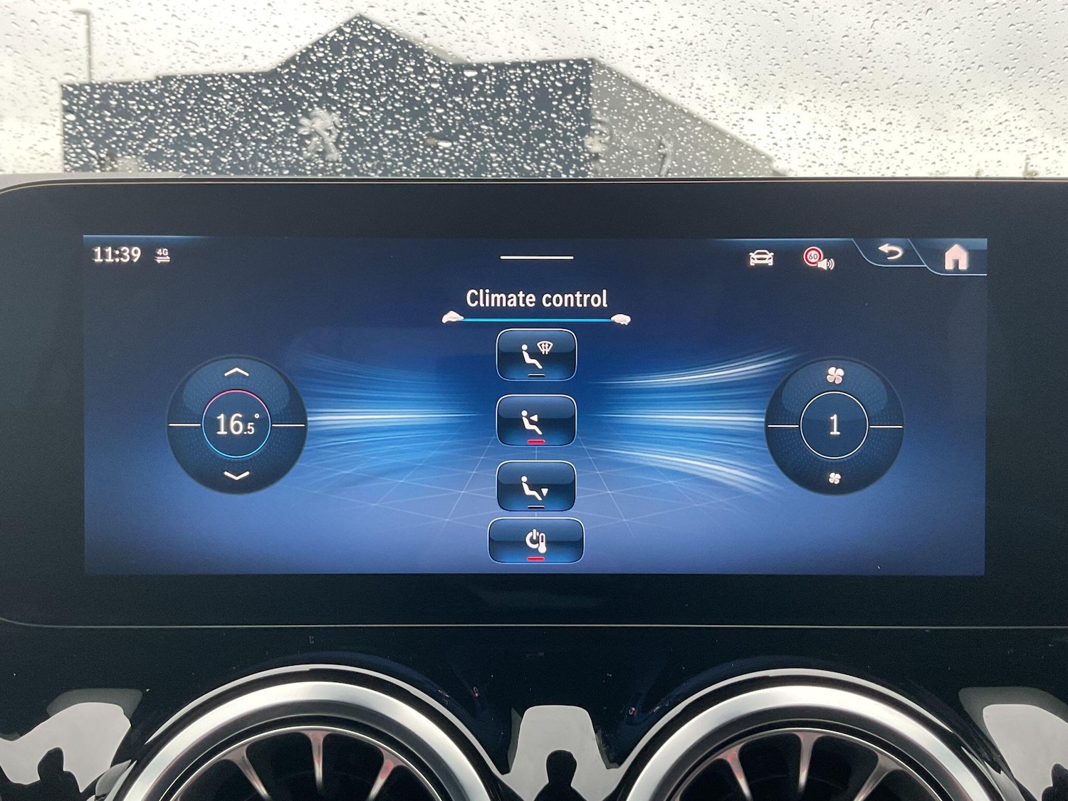 Used Mercedes-Benz GLA 2024 for sale - 77108929: Photo 33