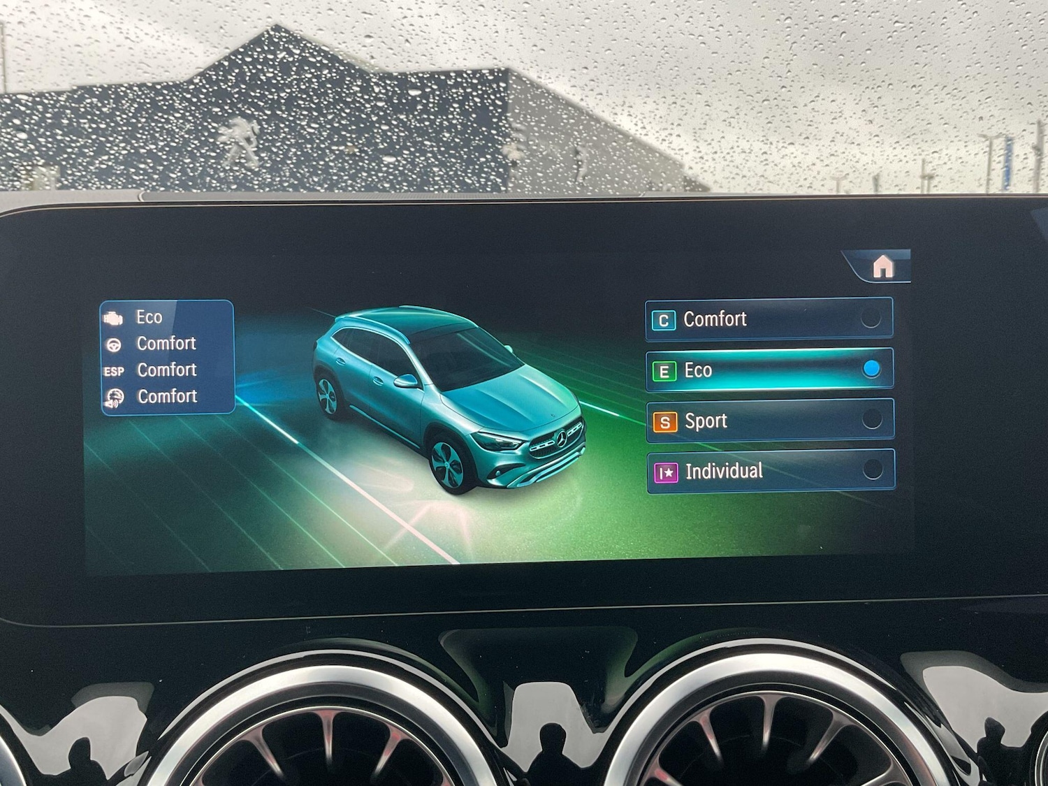 Used Mercedes-Benz GLA 2024 for sale - 77108929: Photo 34