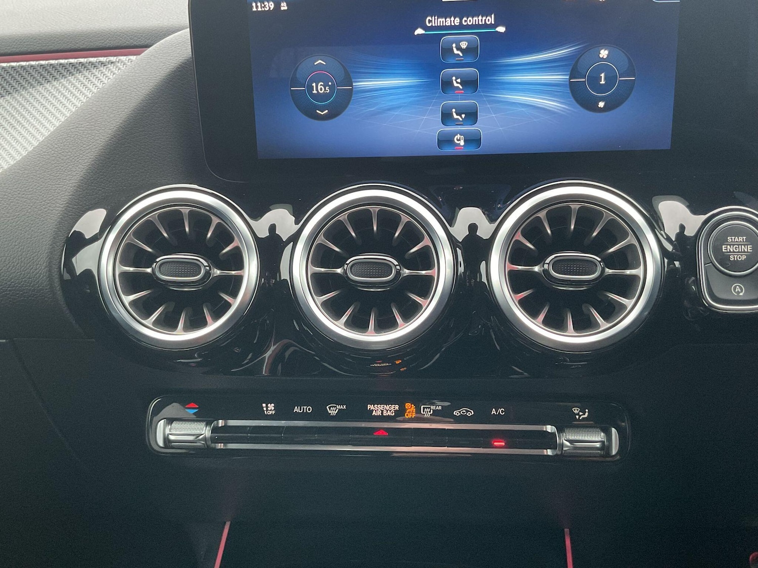 Used Mercedes-Benz GLA 2024 for sale - 77108929: Photo 35