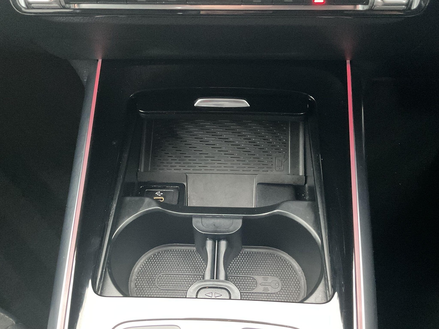 Used Mercedes-Benz GLA 2024 for sale - 77108929: Photo 36