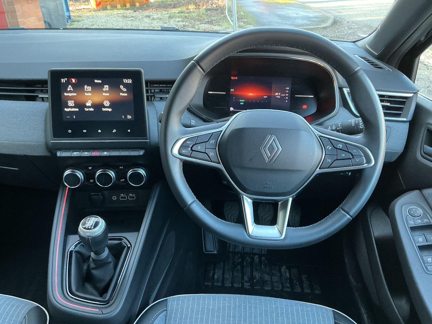 Used Renault Clio 2024 for sale - 77454947: Photo 21