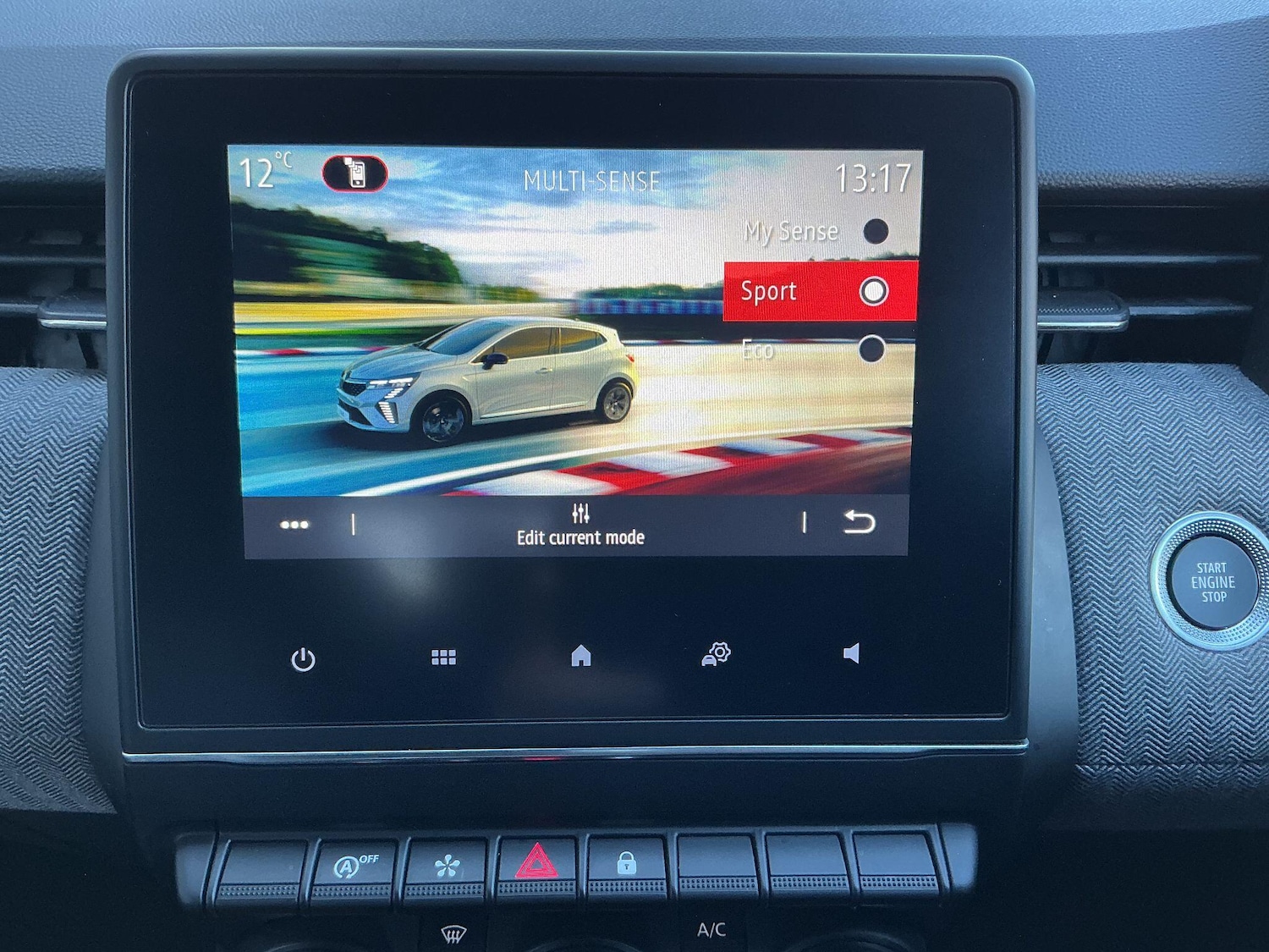 Used Renault Clio 2024 for sale - 77454947: Photo 27