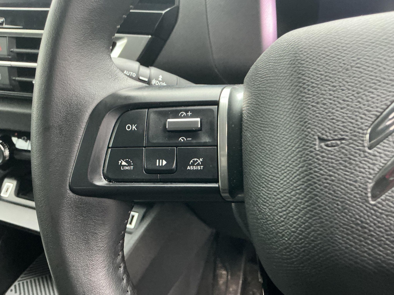 Used Citroen C4 2023 for sale - 77242429: Photo 16