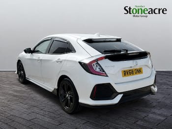 Used Honda Civic 2018 for sale - 79613357: Photo