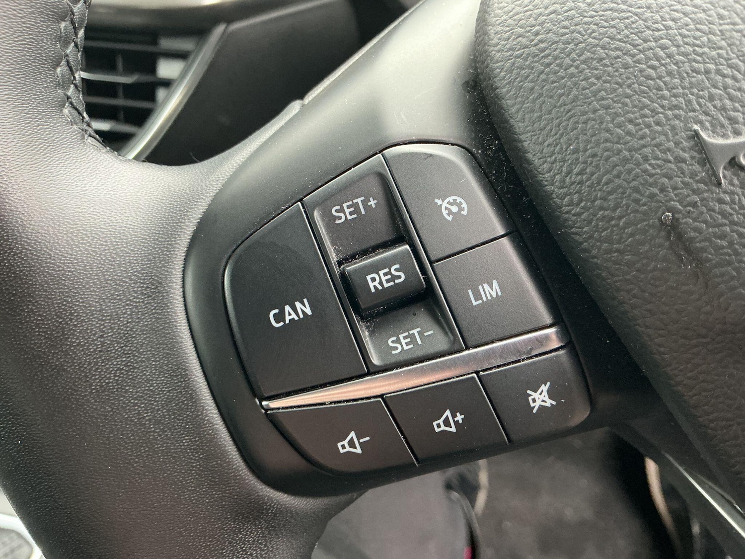 Used Ford Focus 2023 for sale - 76781909: Photo 24