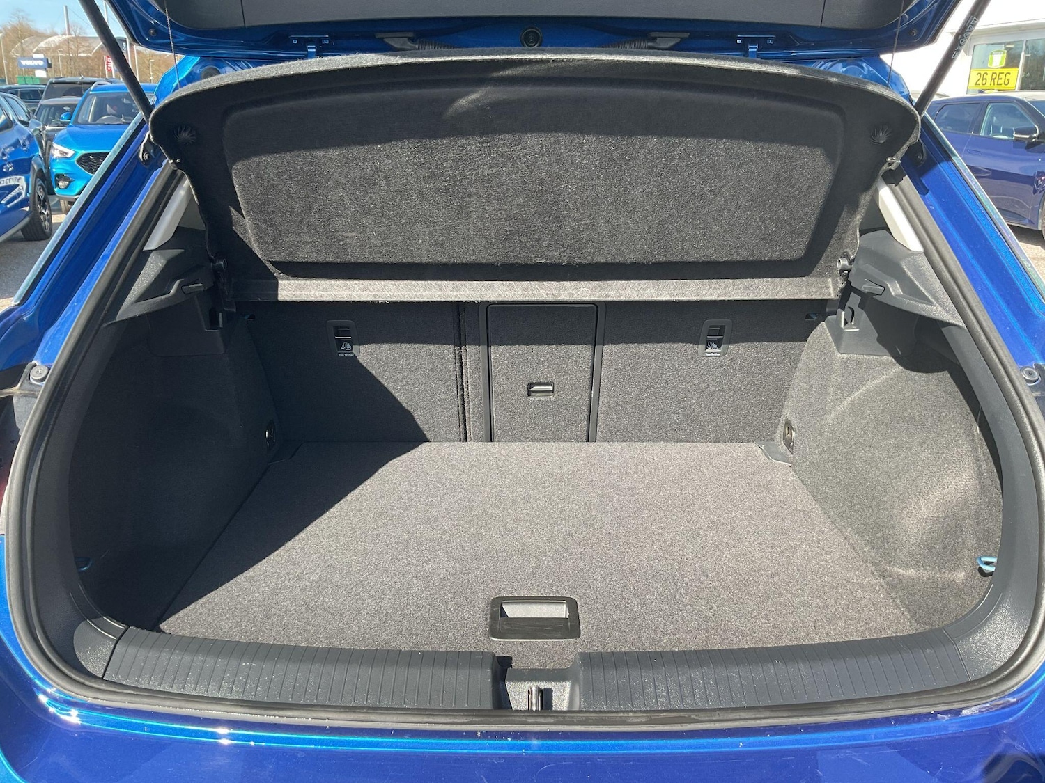 Used Volkswagen T-Roc for sale - 78127313: Photo 19