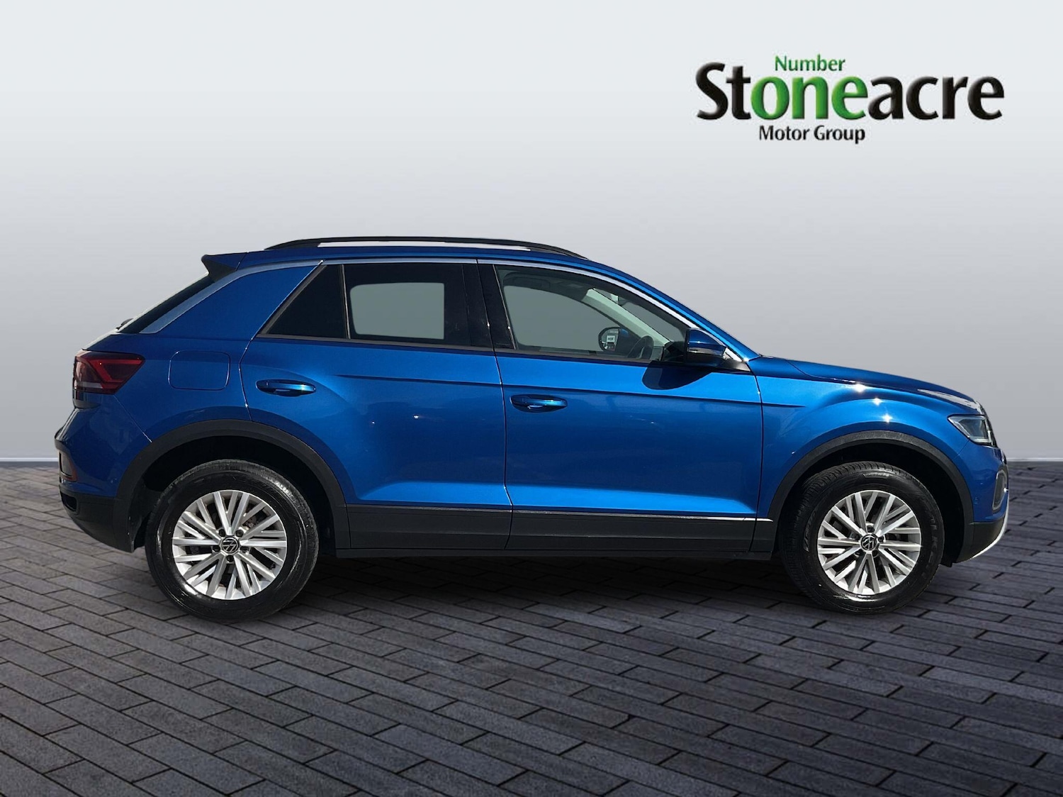 Used Volkswagen T-Roc for sale - 78127313: Photo 2