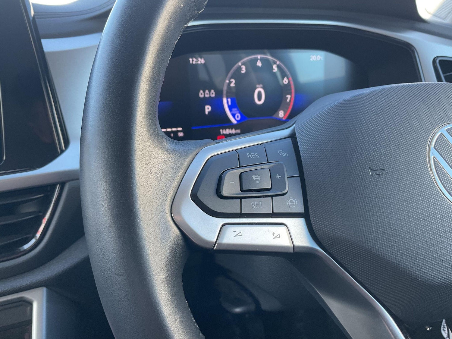 Used Volkswagen T-Roc for sale - 78127313: Photo 27