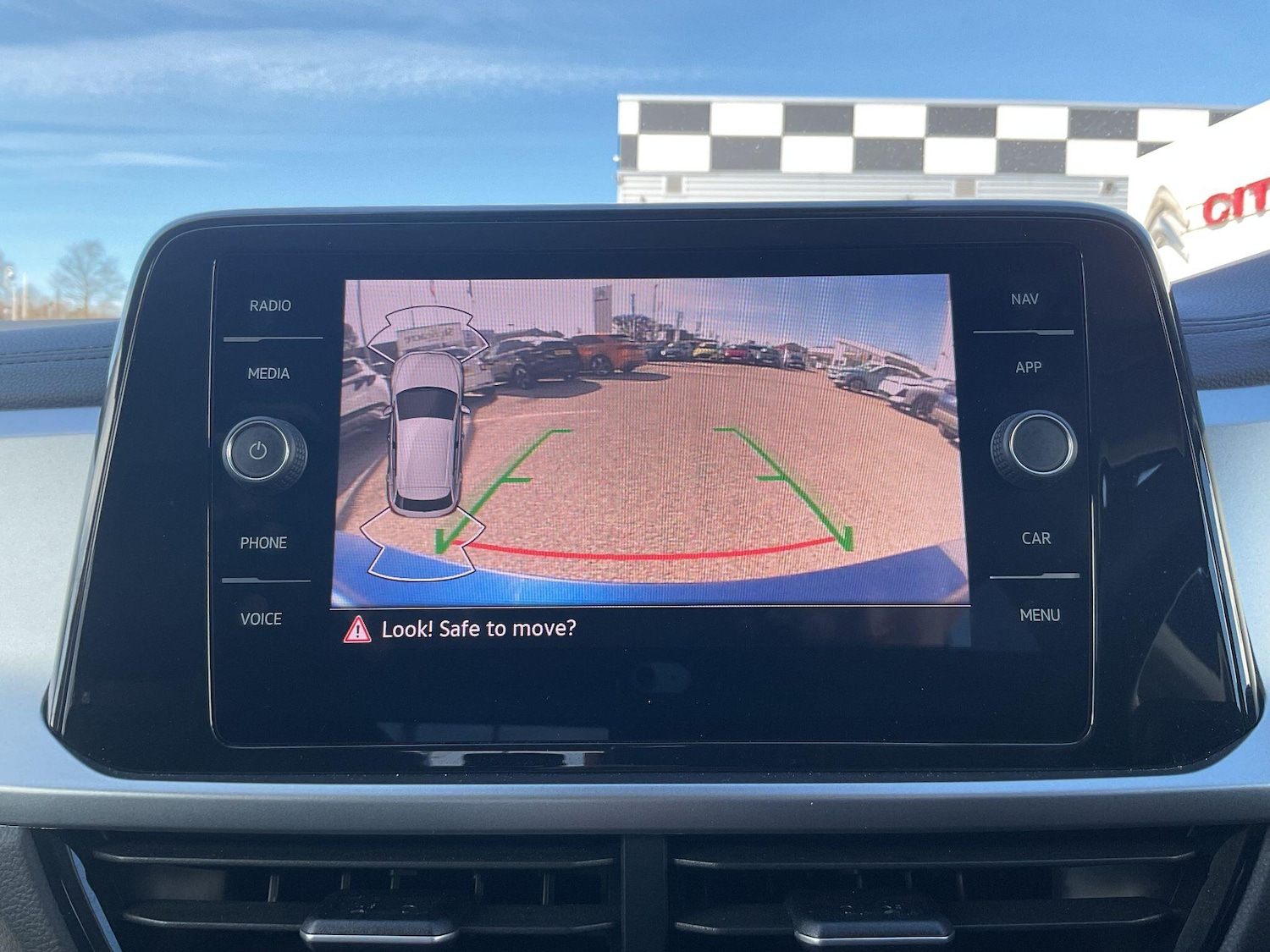 Used Volkswagen T-Roc for sale - 78127313: Photo 30