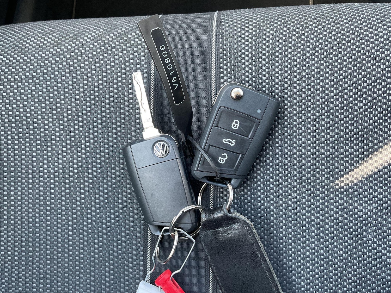 Used Volkswagen T-Roc for sale - 78127313: Photo 46