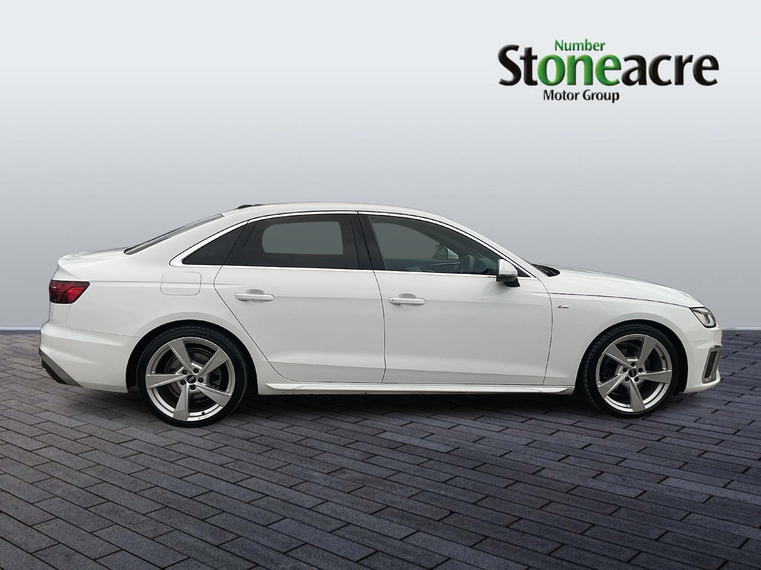 Used Audi A4 2021 for sale - 76926985: Photo 2