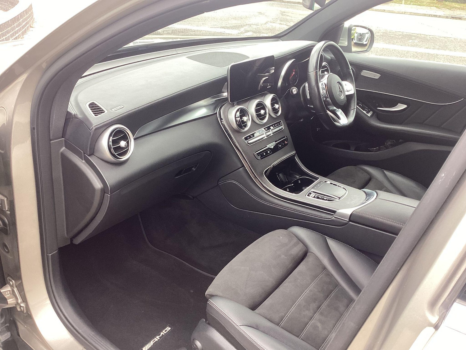 Used Mercedes-Benz GLC 2021 for sale - 75728810: Photo 25