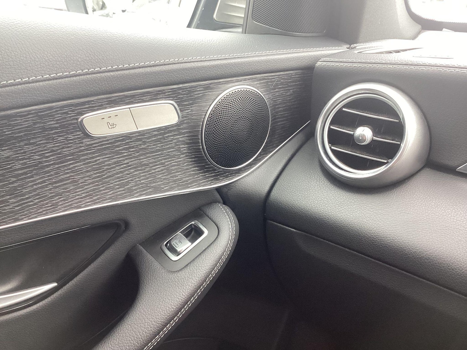 Used Mercedes-Benz GLC 2021 for sale - 75728810: Photo 31