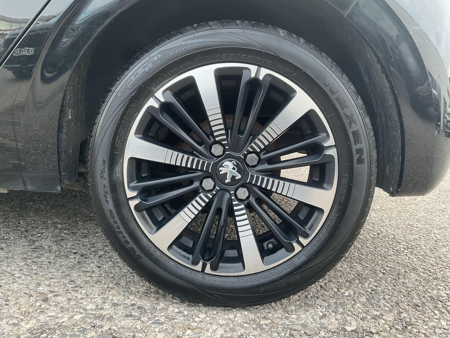 Used Peugeot 208 2019 for sale - 77021262: Photo 25