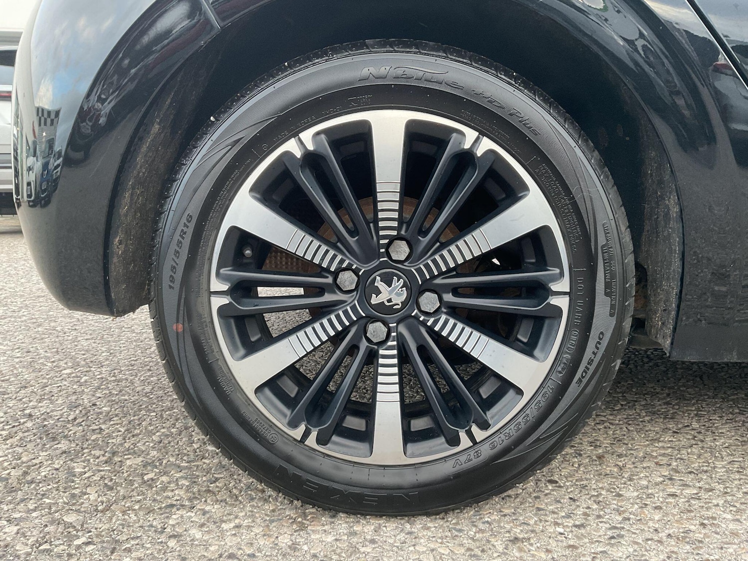 Used Peugeot 208 2019 for sale - 77021262: Photo 26