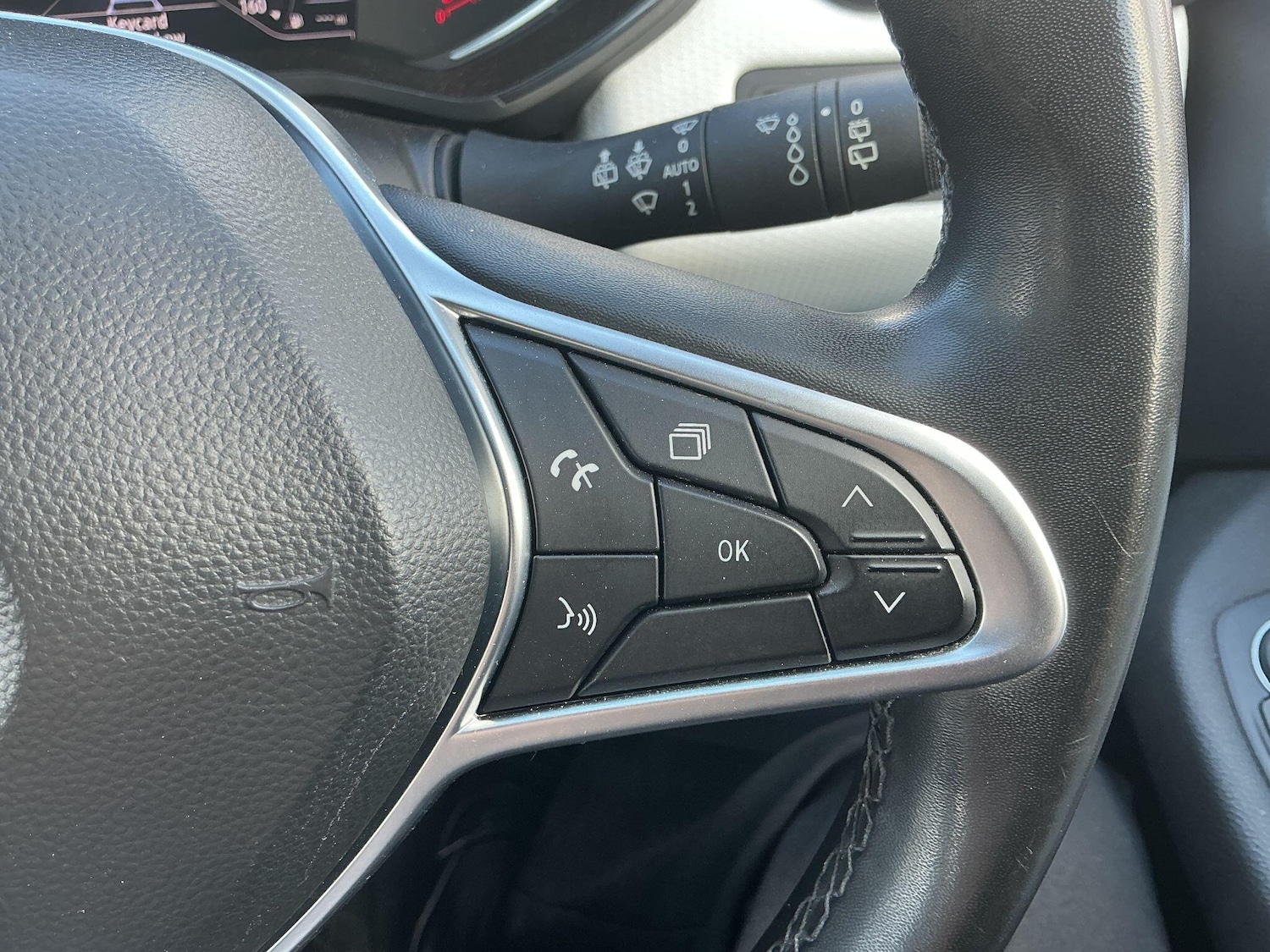 Used Renault Clio 2023 for sale - 76666787: Photo 24