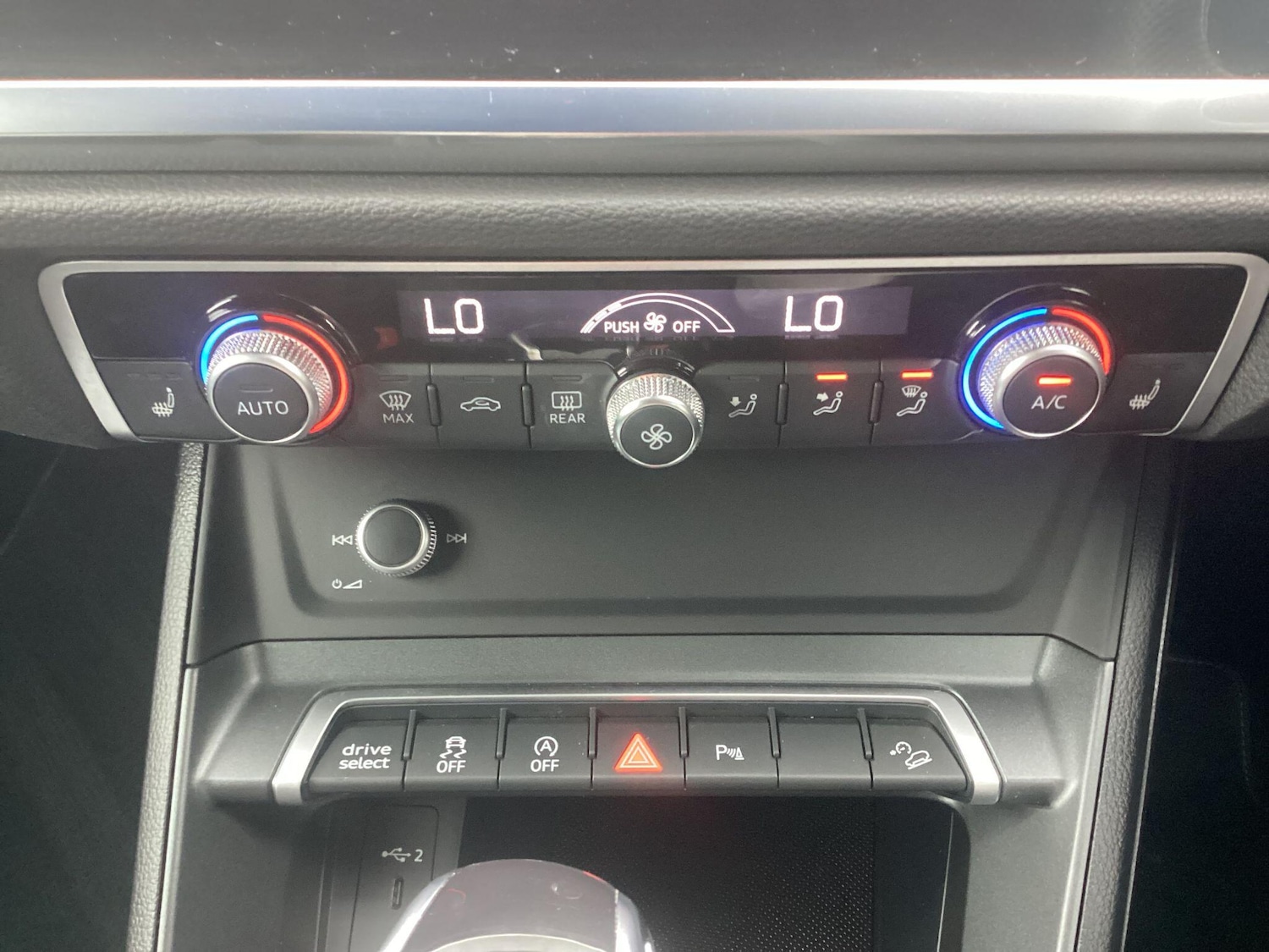 Used Audi Q3 2022 for sale - 76337046: Photo 26