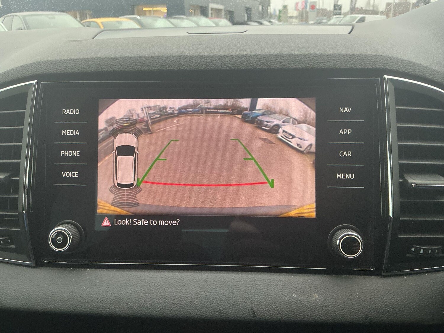 Used Skoda Karoq 2018 for sale - 77074920: Photo 33