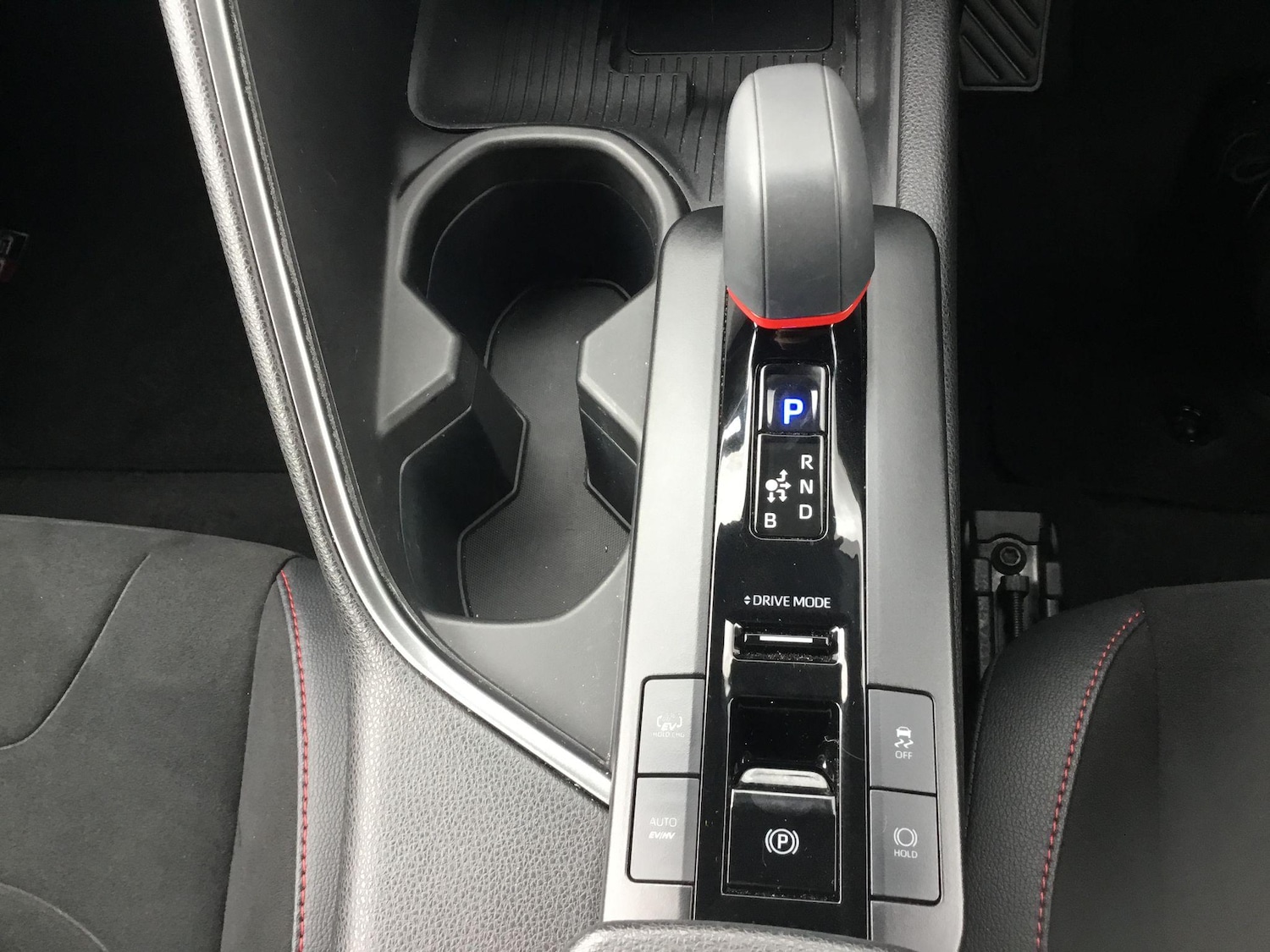 Used Toyota C-HR 2024 for sale - 77098183: Photo 21