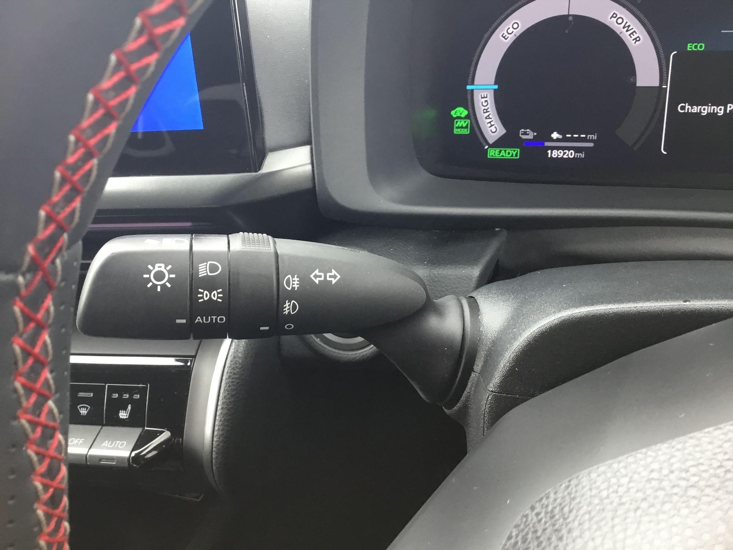 Used Toyota C-HR 2024 for sale - 77098183: Photo 22