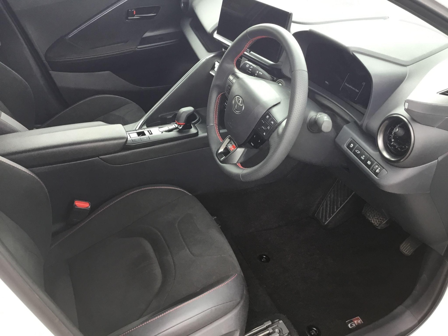 Used Toyota C-HR 2024 for sale - 77017179: Photo 12