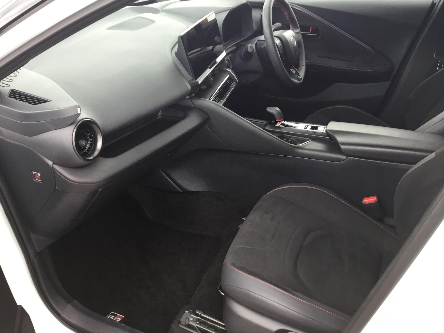 Used Toyota C-HR 2024 for sale - 77017179: Photo 14