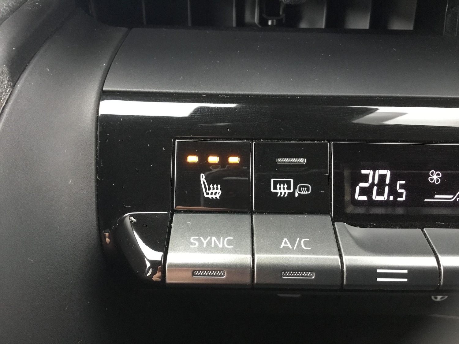 Used Toyota C-HR 2024 for sale - 77017179: Photo 26