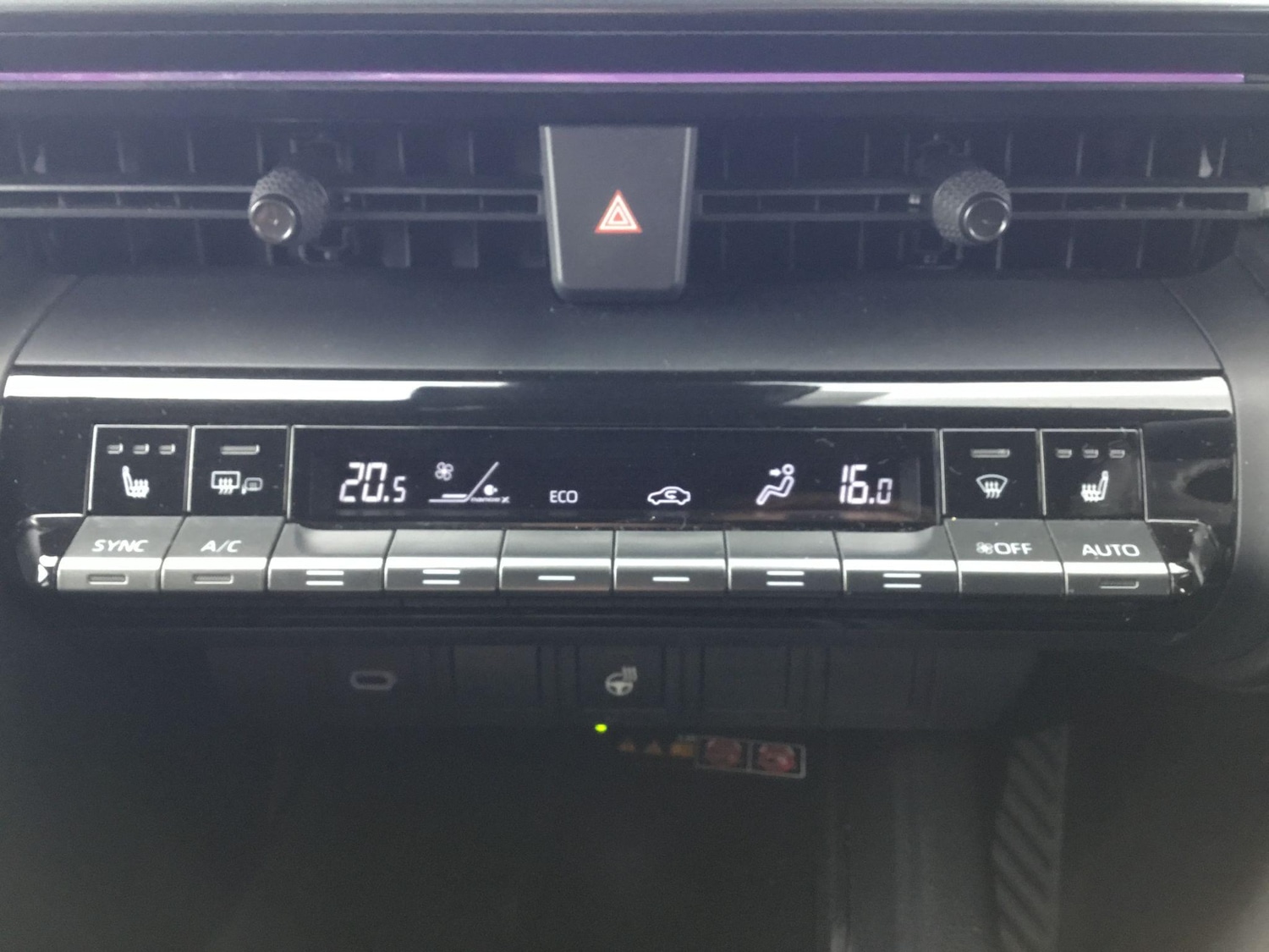 Used Toyota C-HR 2024 for sale - 77017179: Photo 31