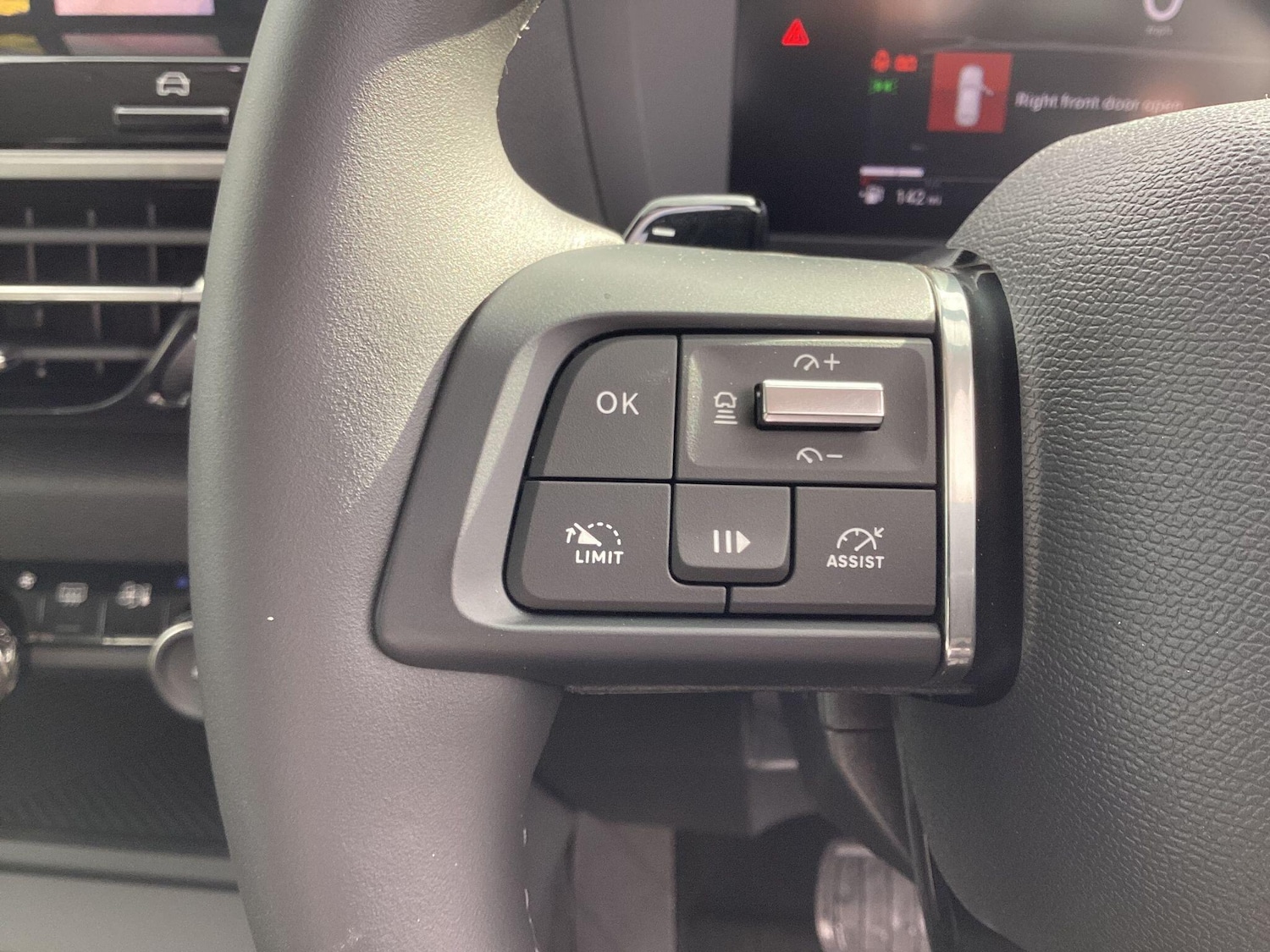 Used Citroen C4 2025 for sale - 76251009: Photo 17