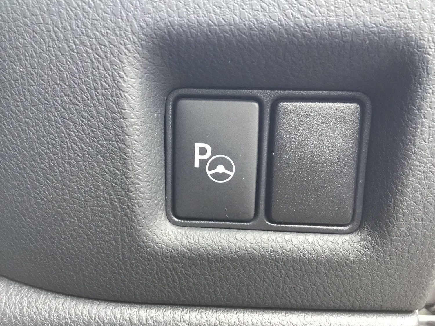 Used Toyota C-HR for sale - 76997543: Photo 29