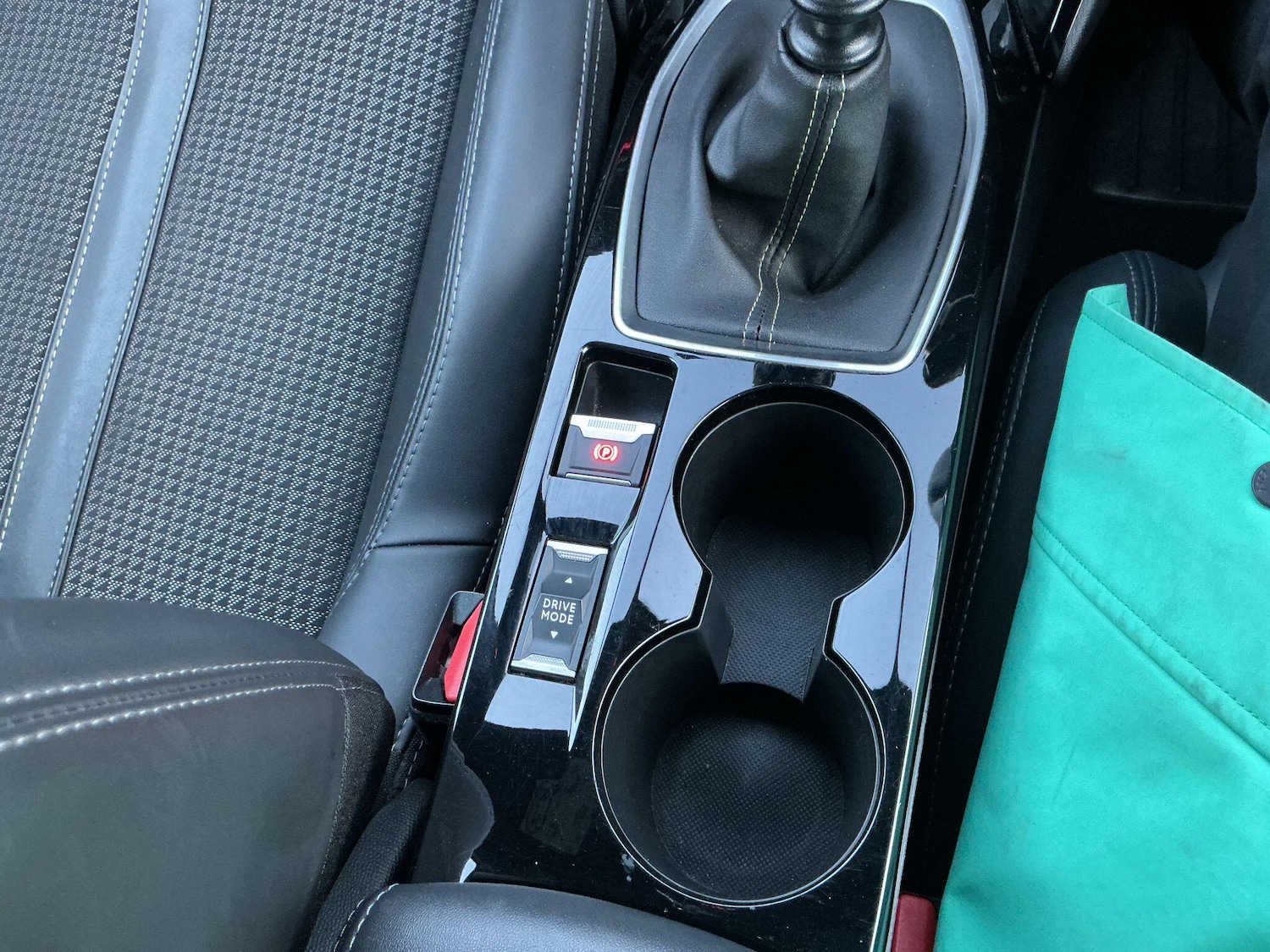 Used Peugeot 208 2022 for sale - 77166886: Photo 12