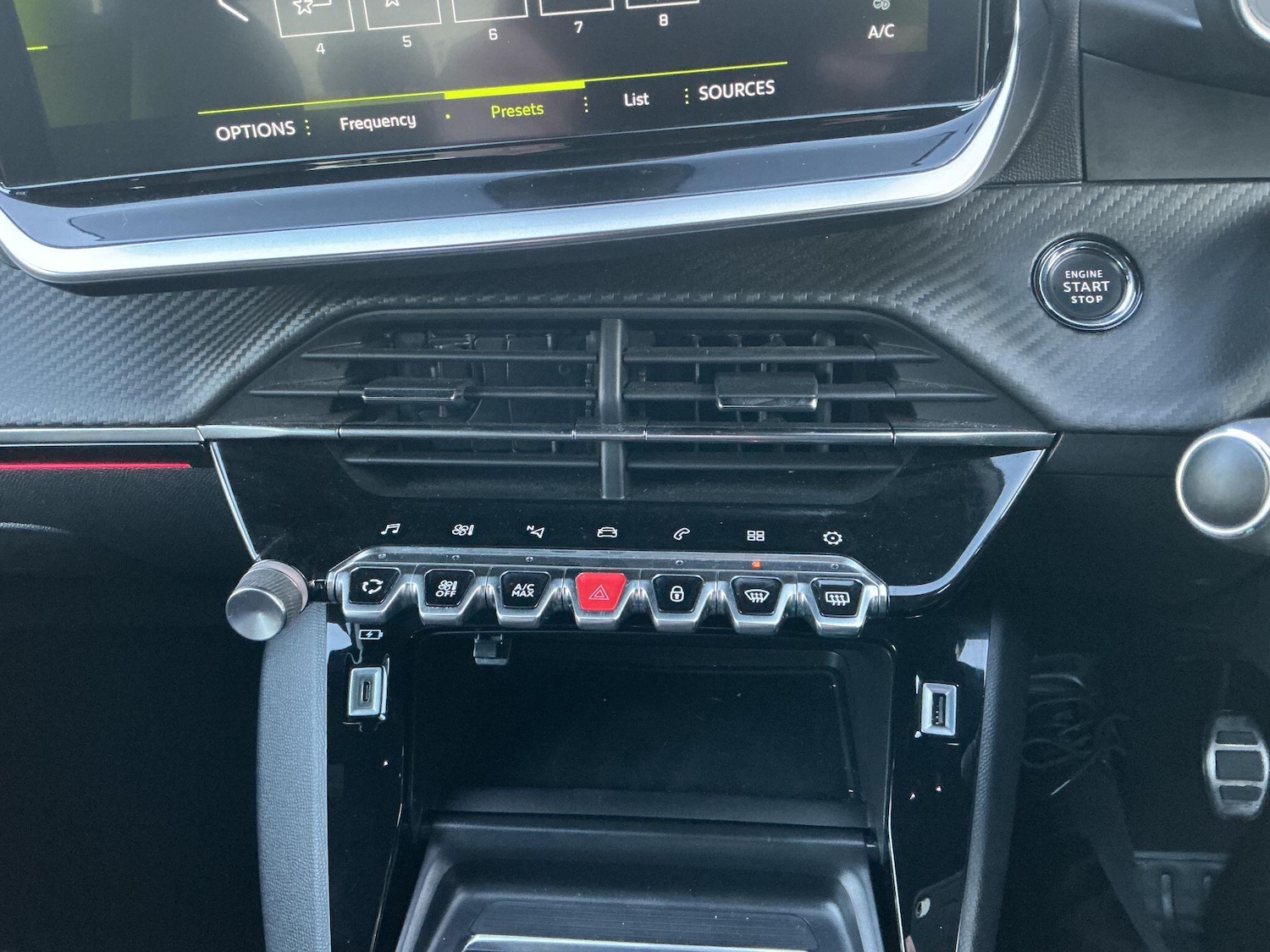 Used Peugeot 208 2022 for sale - 77166886: Photo 31