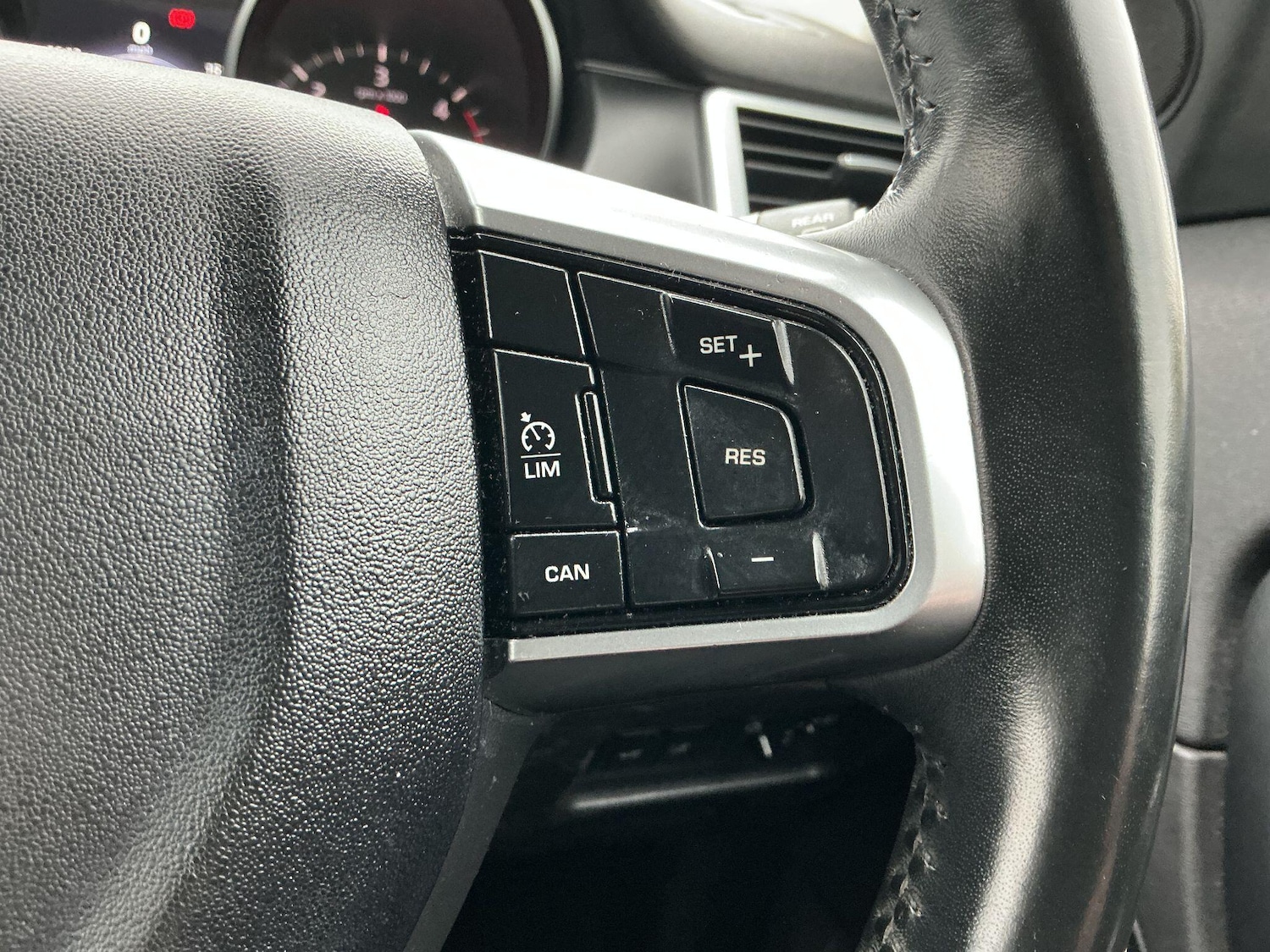 Used Land Rover Discovery Sport 2017 for sale - 76572360: Photo 19