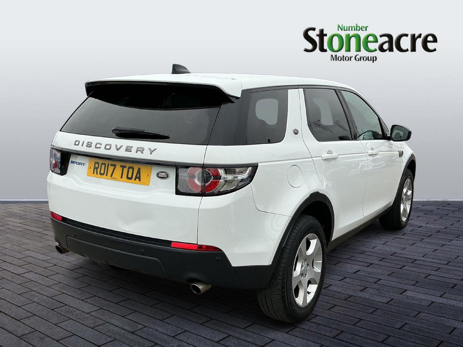 Used Land Rover Discovery Sport 2017 for sale - 76572360: Photo 3