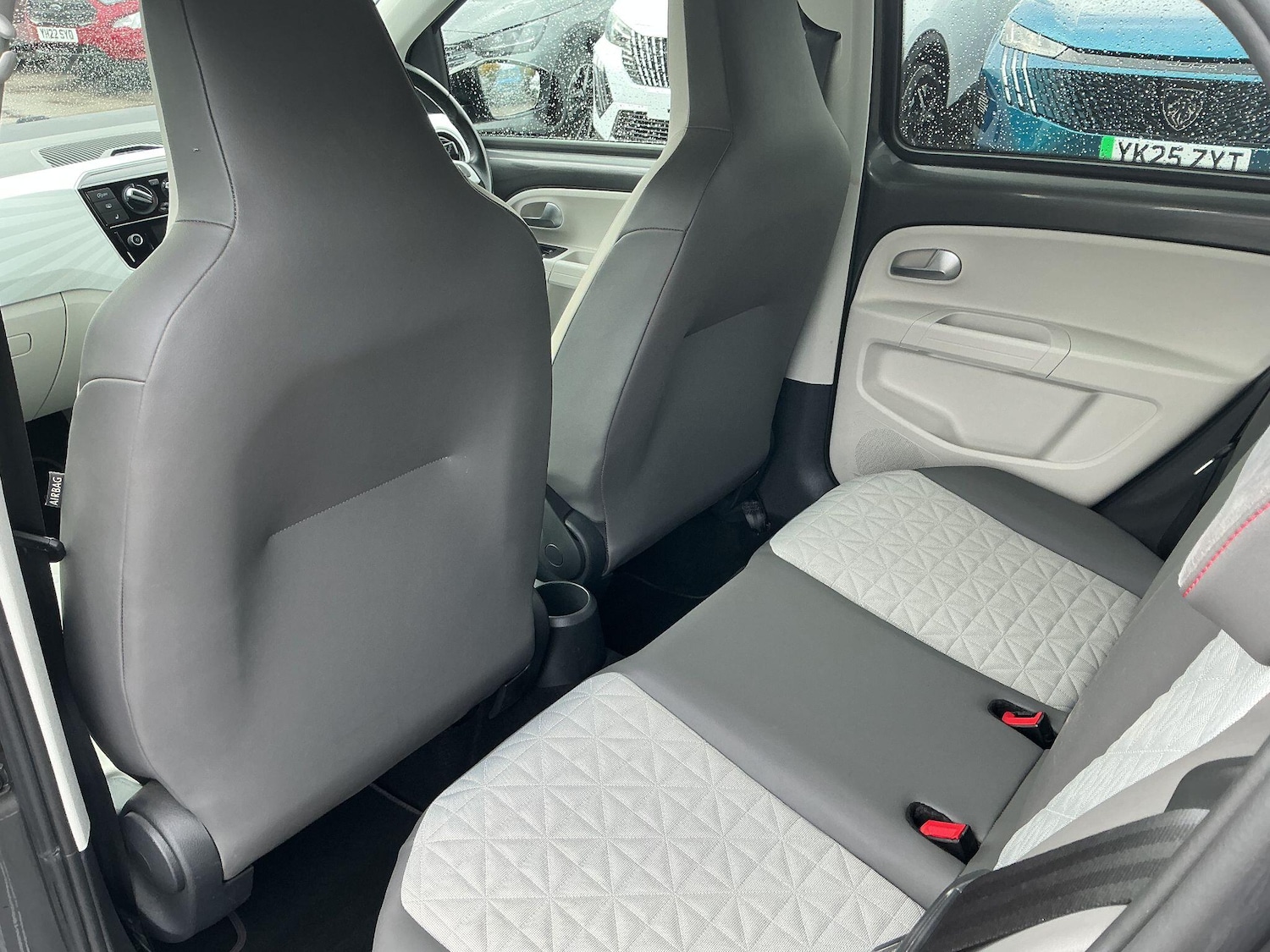 Used Volkswagen up! 2023 for sale - 77021068: Photo 21