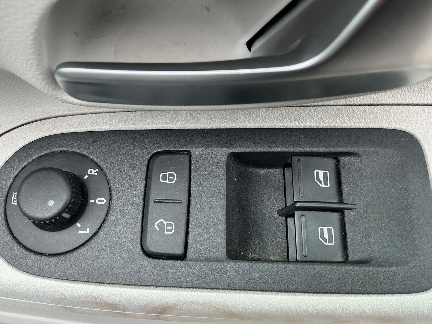 Used Volkswagen up! 2023 for sale - 77021068: Photo 28