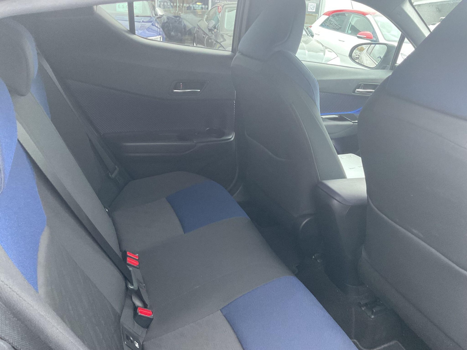 Used Toyota C-HR 2017 for sale - 78170440: Photo 12