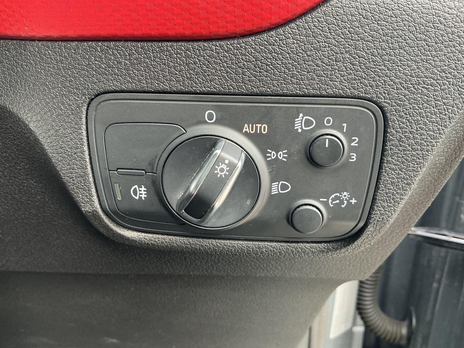 Used Audi Q2 2018 for sale - 78034589: Photo 36