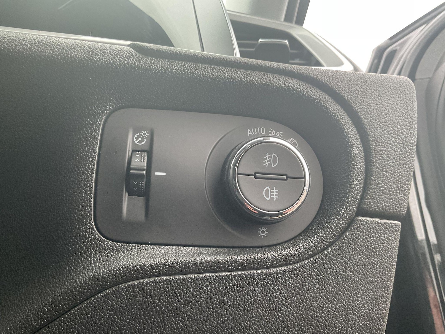 Used Vauxhall Grandland for sale - 78127348: Photo 42