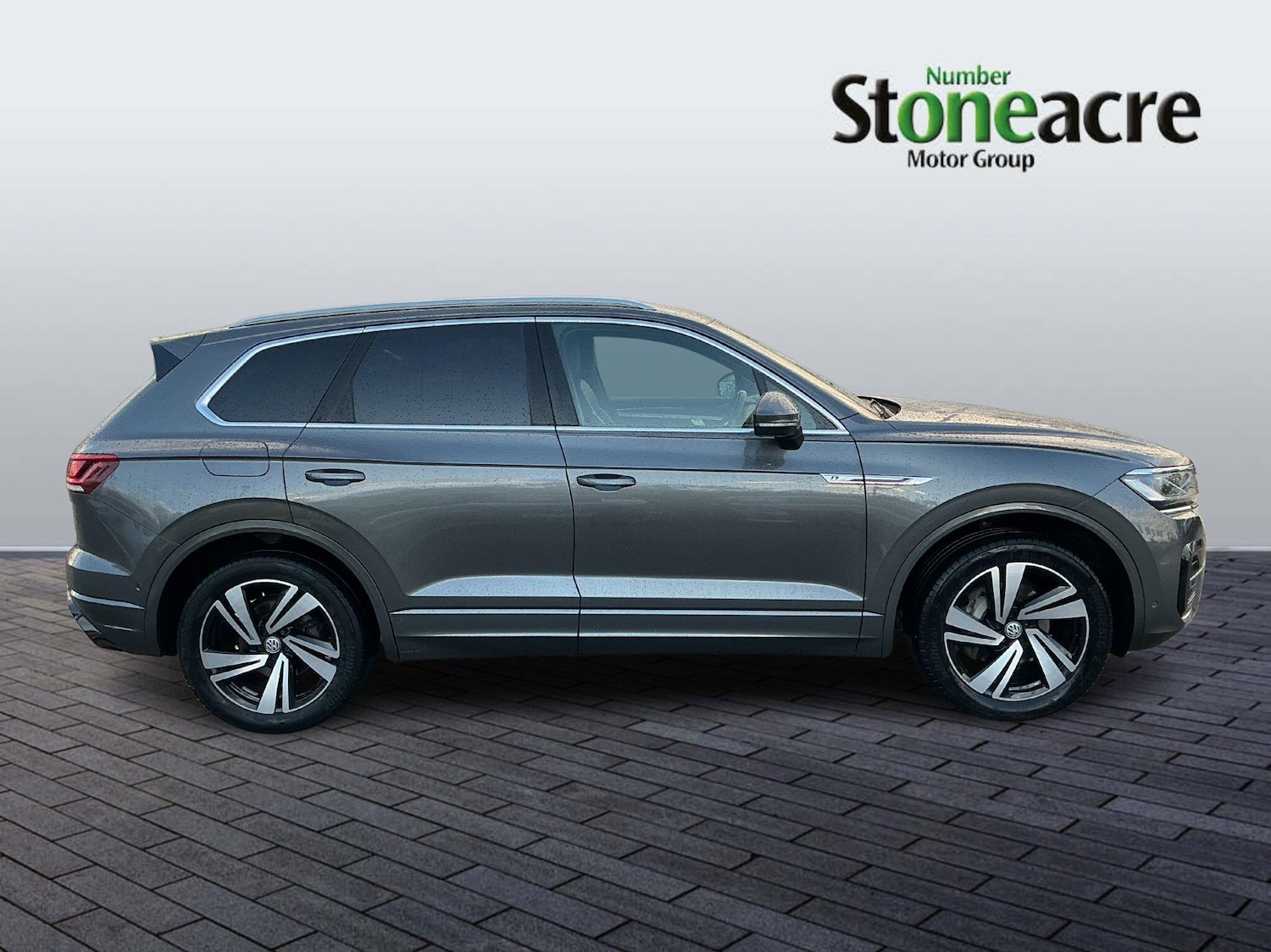 Used Volkswagen Touareg 2019 for sale - 77202425: Photo 2