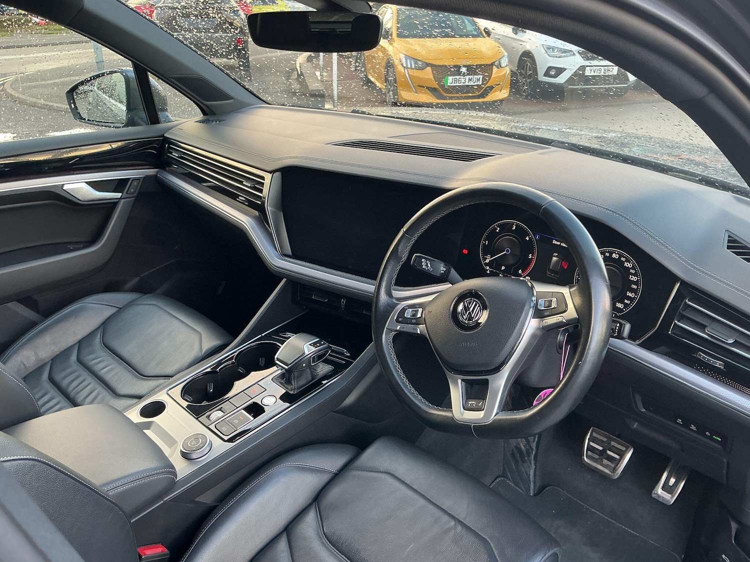 Used Volkswagen Touareg 2019 for sale - 77202425: Photo 22