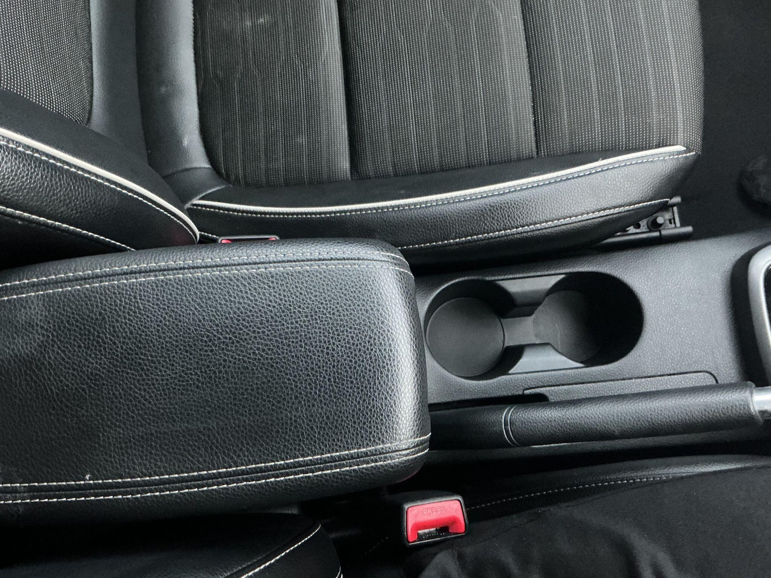 Used Kia Stonic 2022 for sale - 76850499: Photo 34