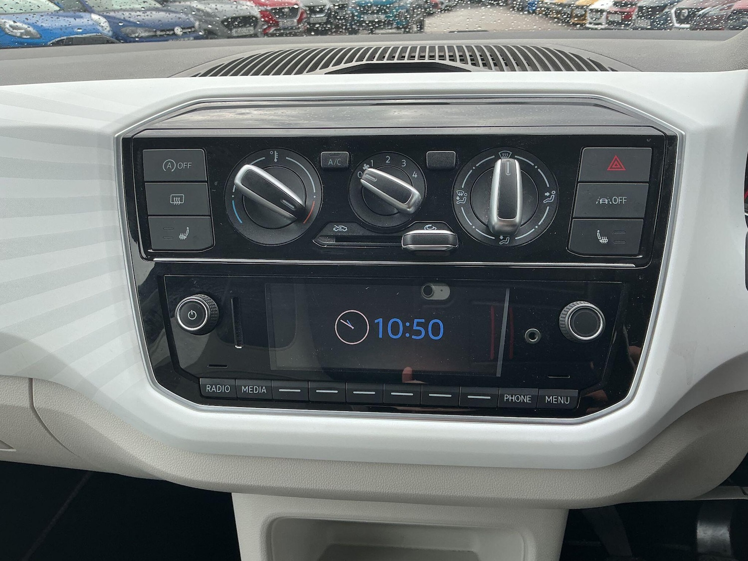 Used Volkswagen up! 2023 for sale - 76370178: Photo 26