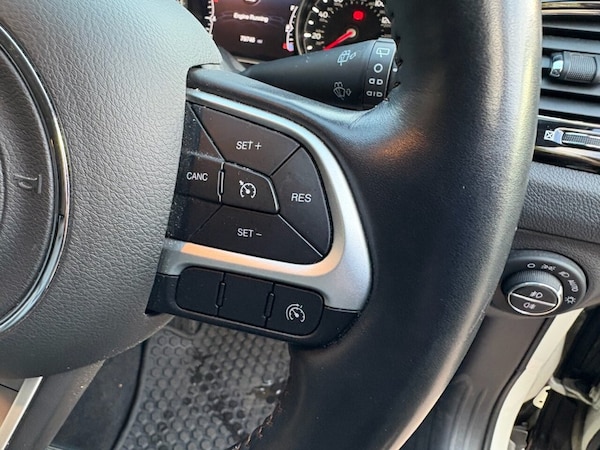 Used Jeep Compass 2018 for sale - 76210773: Photo 37