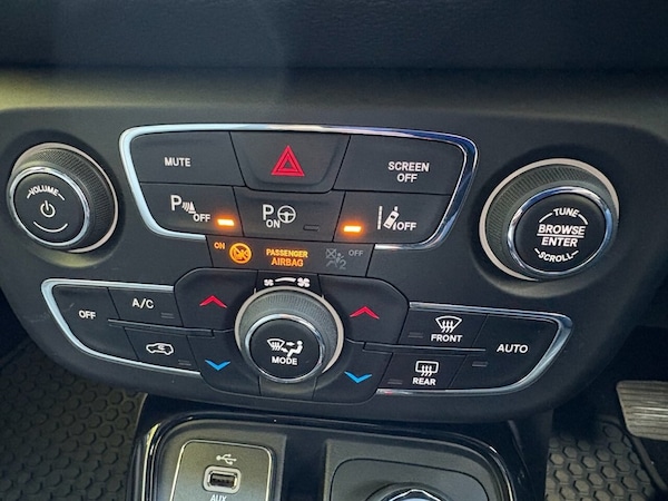 Used Jeep Compass 2018 for sale - 76210773: Photo 42
