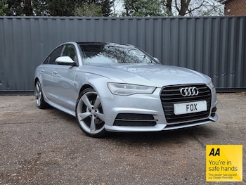 2015 (65) - 2.0 TDI Ultra Black Edition 4dr S Tronic