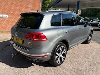 Used Volkswagen Touareg 2015 for sale - 78569733: Photo