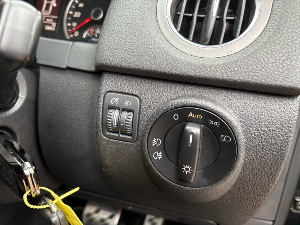 Used Volkswagen Tiguan 2010 for sale - 78082502: Photo 11