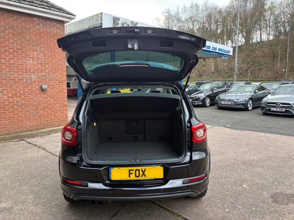 Used Volkswagen Tiguan 2010 for sale - 78082502: Photo 26